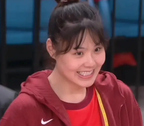 天天盈球即时比分直播-中国女篮世预赛开门红，全体球员评分，2大亮点+2个不足